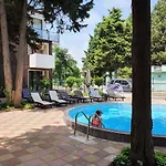 Aparthotel Amara-boutique & Design - студио 4*